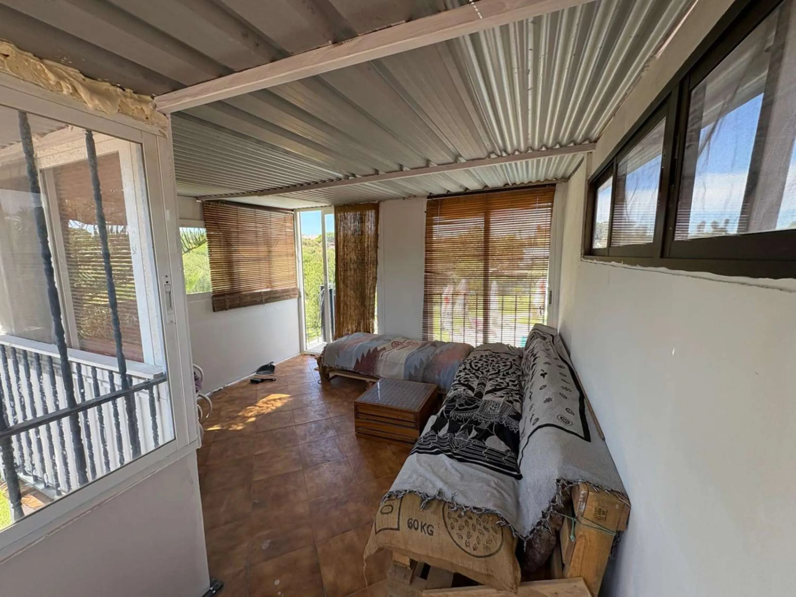 House - Detached Villa в продаже в Alhaurín el Grande, Málaga. В доме 5 спален и 4 ванных комнат. Площадь дома 300 м². Площадь участка 1100 м²