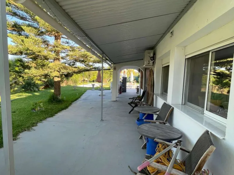 House - Detached Villa в продаже в Alhaurín el Grande, Málaga. В доме 5 спален и 4 ванных комнат. Площадь дома 300 м². Площадь участка 1100 м²