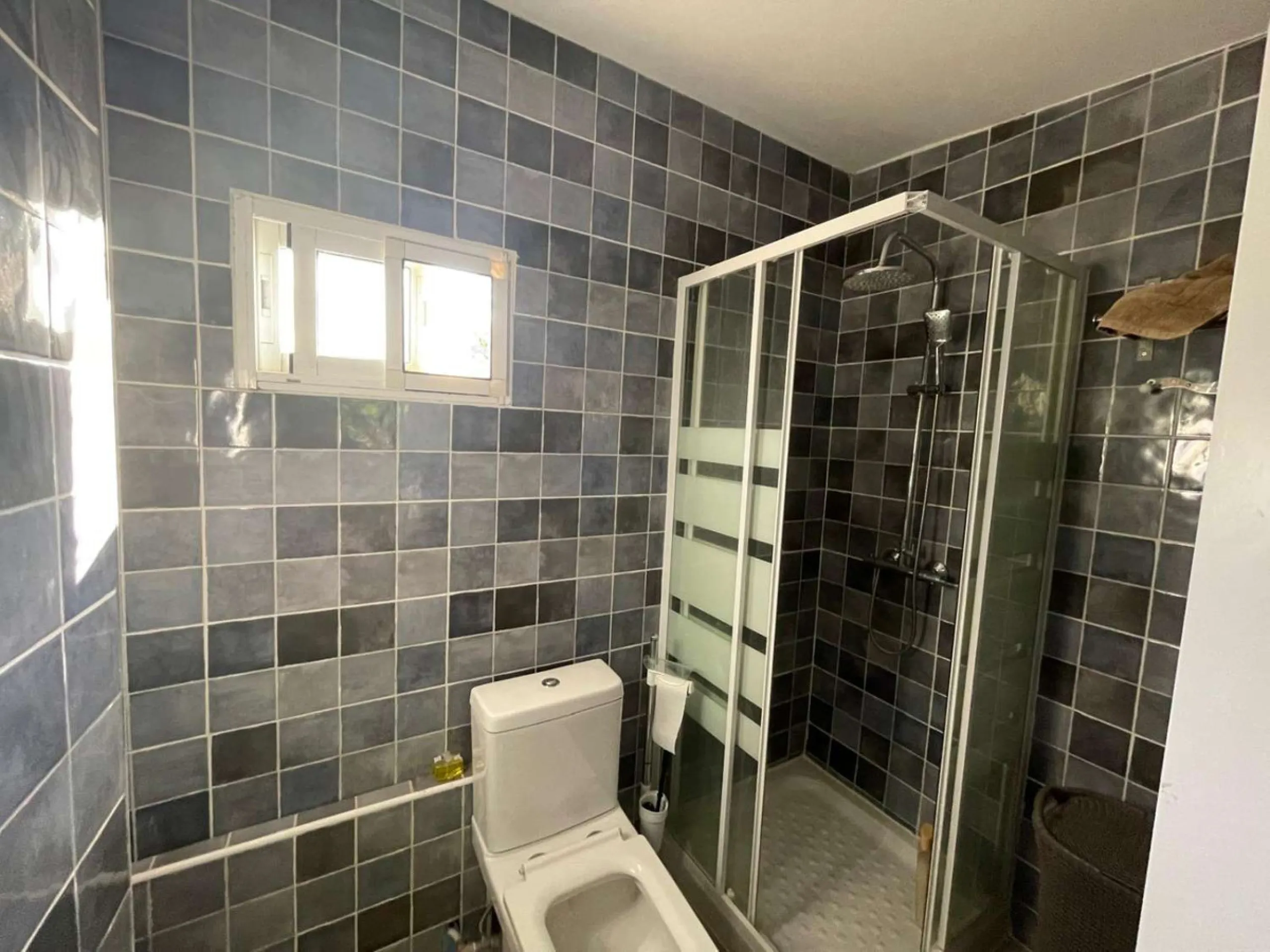 House - Detached Villa в продаже в Alhaurín el Grande, Málaga. В доме 5 спален и 4 ванных комнат. Площадь дома 300 м². Площадь участка 1100 м²
