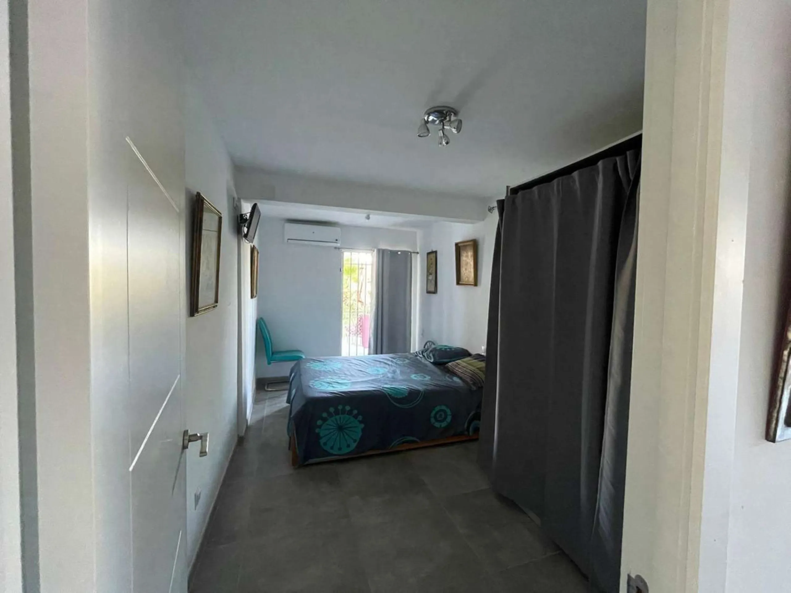 House - Detached Villa в продаже в Alhaurín el Grande, Málaga. В доме 5 спален и 4 ванных комнат. Площадь дома 300 м². Площадь участка 1100 м²