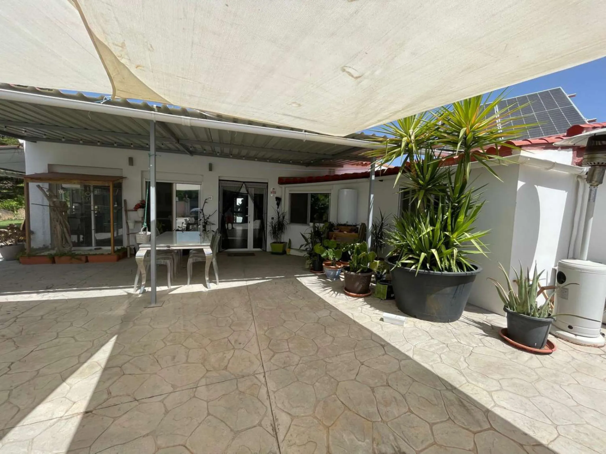 House - Detached Villa в продаже в Alhaurín el Grande, Málaga. В доме 5 спален и 4 ванных комнат. Площадь дома 300 м². Площадь участка 1100 м²