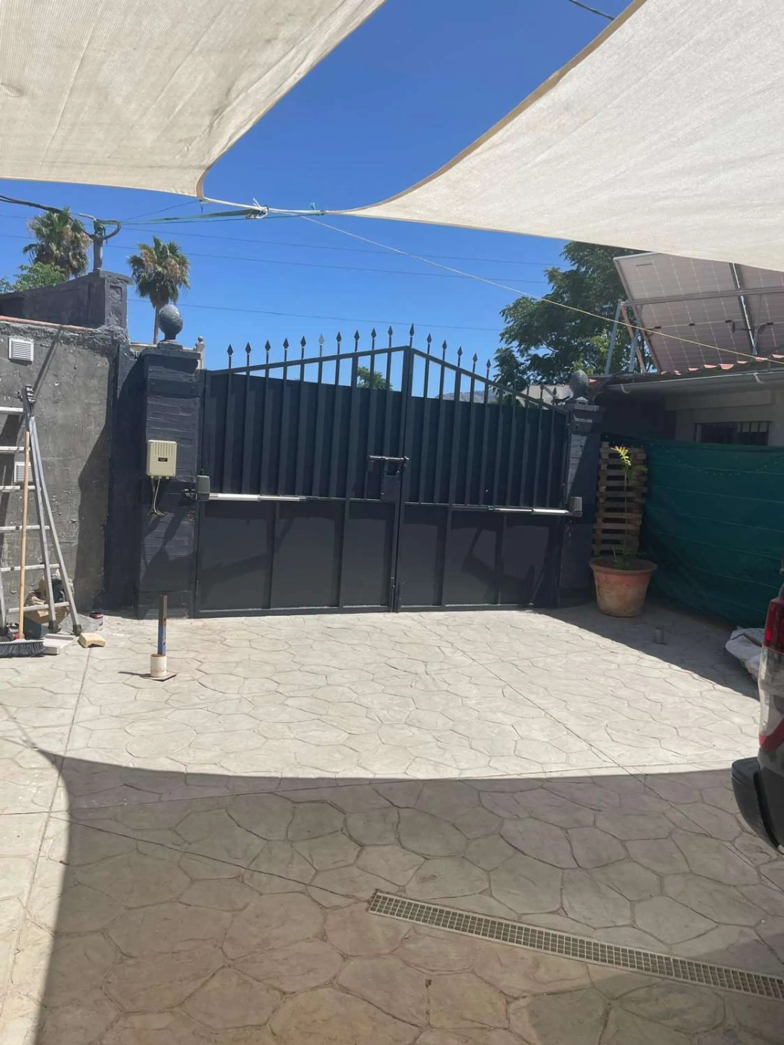 House - Detached Villa в продаже в Alhaurín el Grande, Málaga. В доме 5 спален и 4 ванных комнат. Площадь дома 300 м². Площадь участка 1100 м²