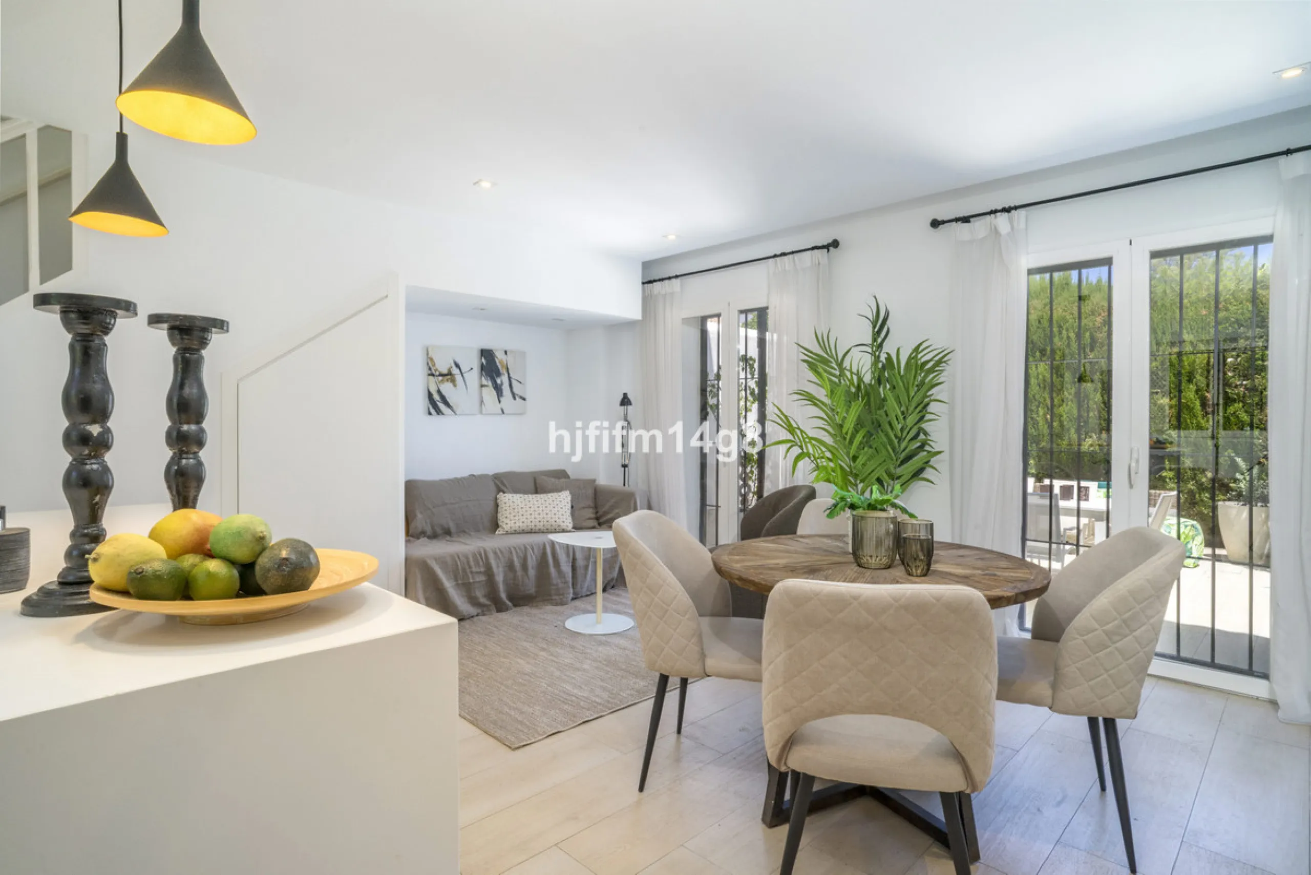 Nestled in the heart of the sought-after El Naranjal urbanisation, this delightful townhouse blends traditional Andalusian character with modern comfort. Located within a secure gated community renowned for its cobbled streets, picturesque patios, and vib