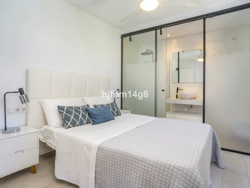 Nestled in the heart of the sought-after El Naranjal urbanisation, this delightful townhouse blends traditional Andalusian character with modern comfort. Located within a secure gated community renowned for its cobbled streets, picturesque patios, and vib