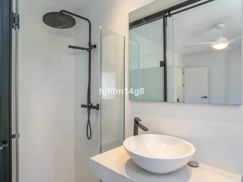 Nestled in the heart of the sought-after El Naranjal urbanisation, this delightful townhouse blends traditional Andalusian character with modern comfort. Located within a secure gated community renowned for its cobbled streets, picturesque patios, and vib
