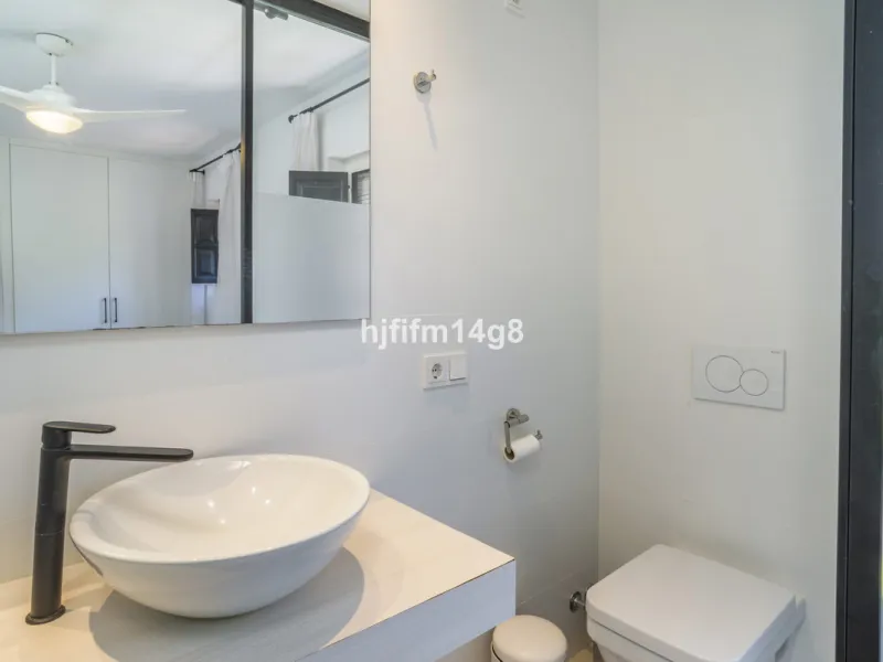 Nestled in the heart of the sought-after El Naranjal urbanisation, this delightful townhouse blends traditional Andalusian character with modern comfort. Located within a secure gated community renowned for its cobbled streets, picturesque patios, and vib