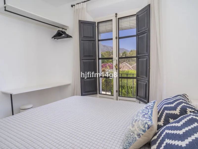 Nestled in the heart of the sought-after El Naranjal urbanisation, this delightful townhouse blends traditional Andalusian character with modern comfort. Located within a secure gated community renowned for its cobbled streets, picturesque patios, and vib