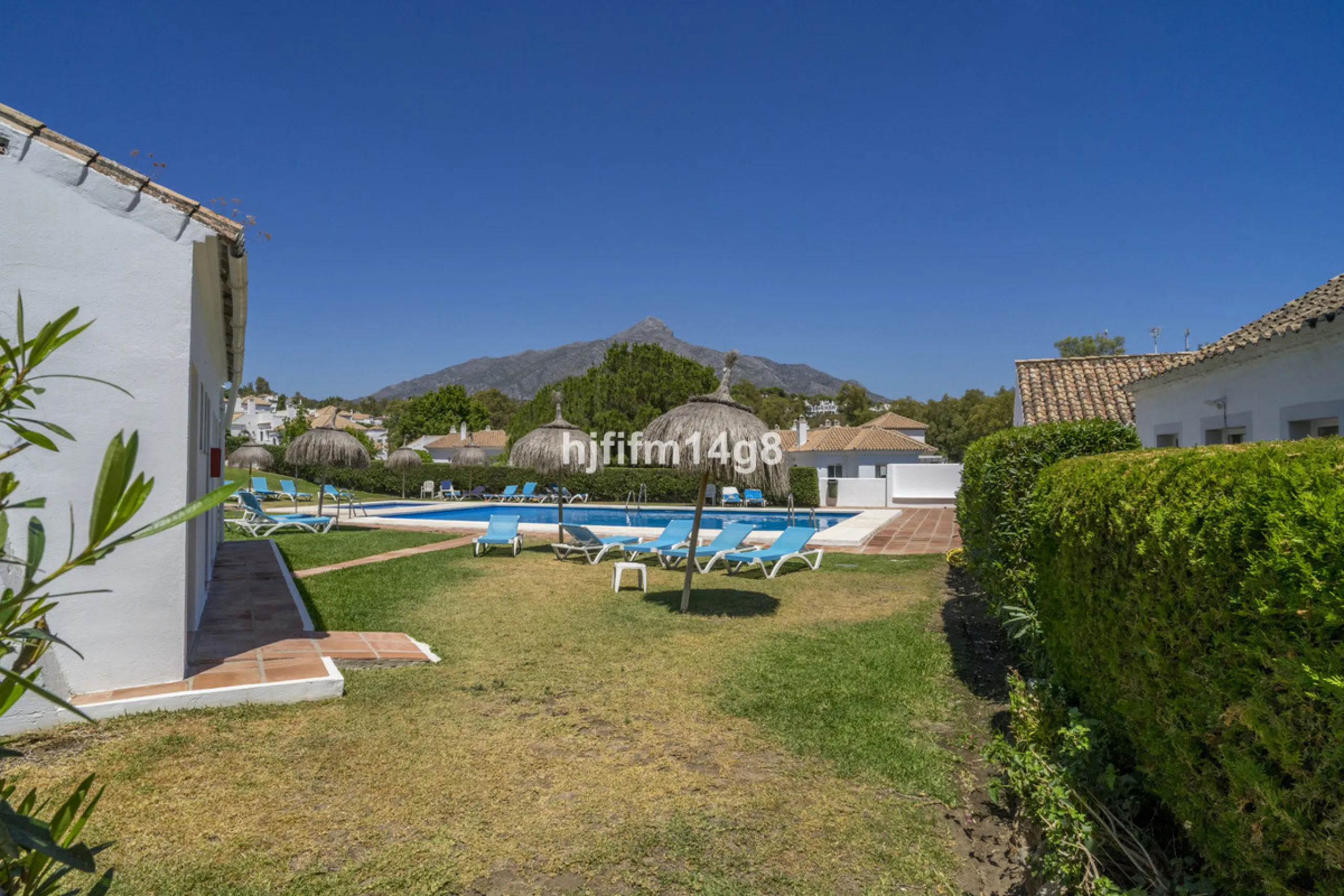 Nestled in the heart of the sought-after El Naranjal urbanisation, this delightful townhouse blends traditional Andalusian character with modern comfort. Located within a secure gated community renowned for its cobbled streets, picturesque patios, and vib