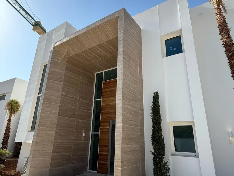 An exceptional 5+1 bedroom modern mansion for sale within a premium gated resort community in Marbella. Owners of this property will enjoy unlimited access to a purpose built owners clubhouse with indoor pool, spa, gym, lounge and restaurant - open for br