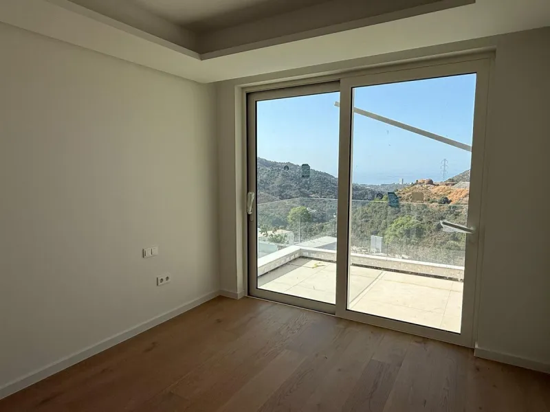 An exceptional 5+1 bedroom modern mansion for sale within a premium gated resort community in Marbella. Owners of this property will enjoy unlimited access to a purpose built owners clubhouse with indoor pool, spa, gym, lounge and restaurant - open for br