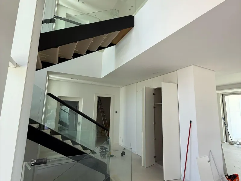 An exceptional 5+1 bedroom modern mansion for sale within a premium gated resort community in Marbella. Owners of this property will enjoy unlimited access to a purpose built owners clubhouse with indoor pool, spa, gym, lounge and restaurant - open for br