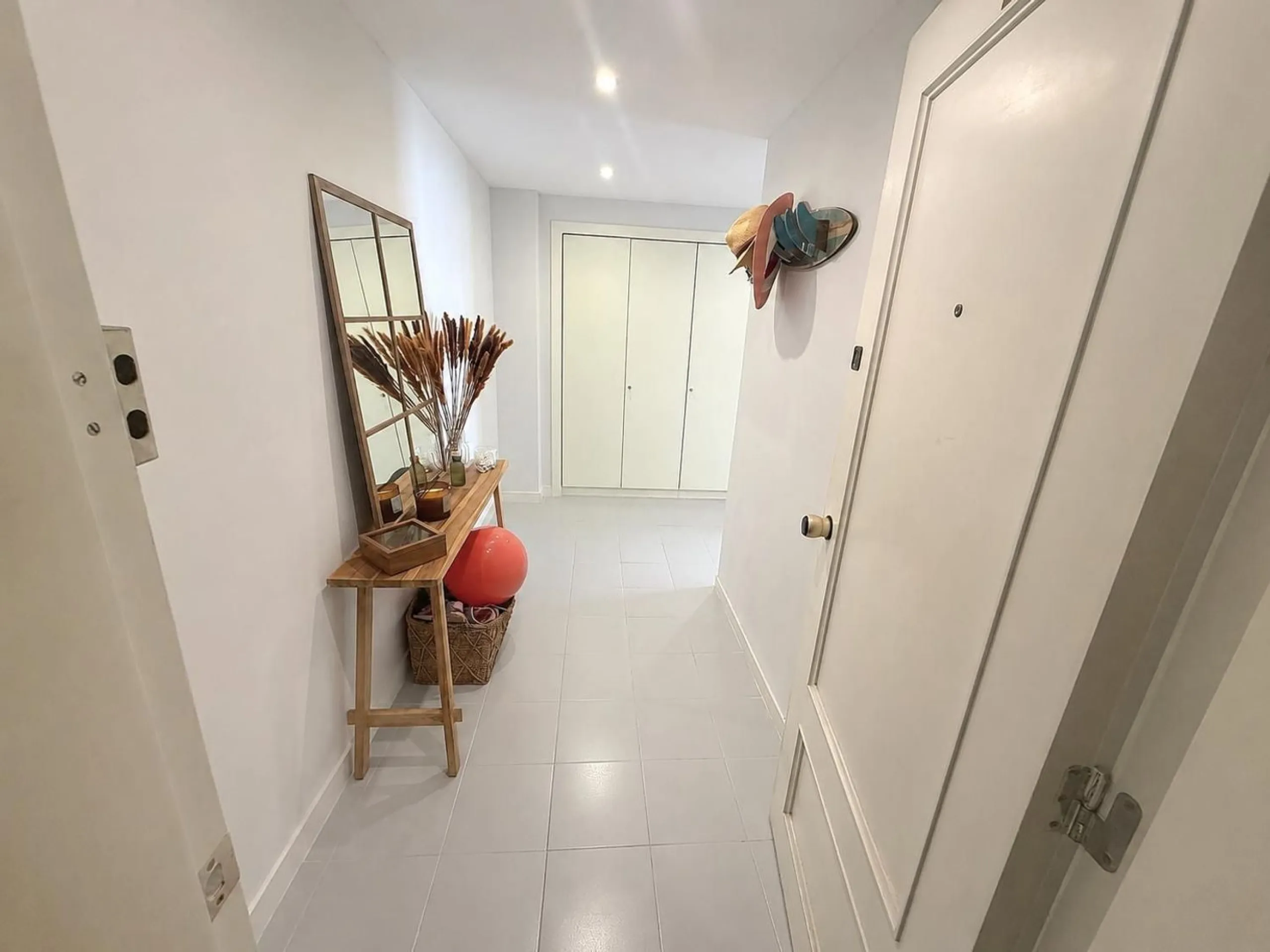 Exclusivo apartamento reformado en primera línea de mar en Calafell