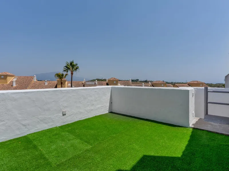3-Bedroom Penthouse in Bel-Air, Estepona – Totally Refurbished!