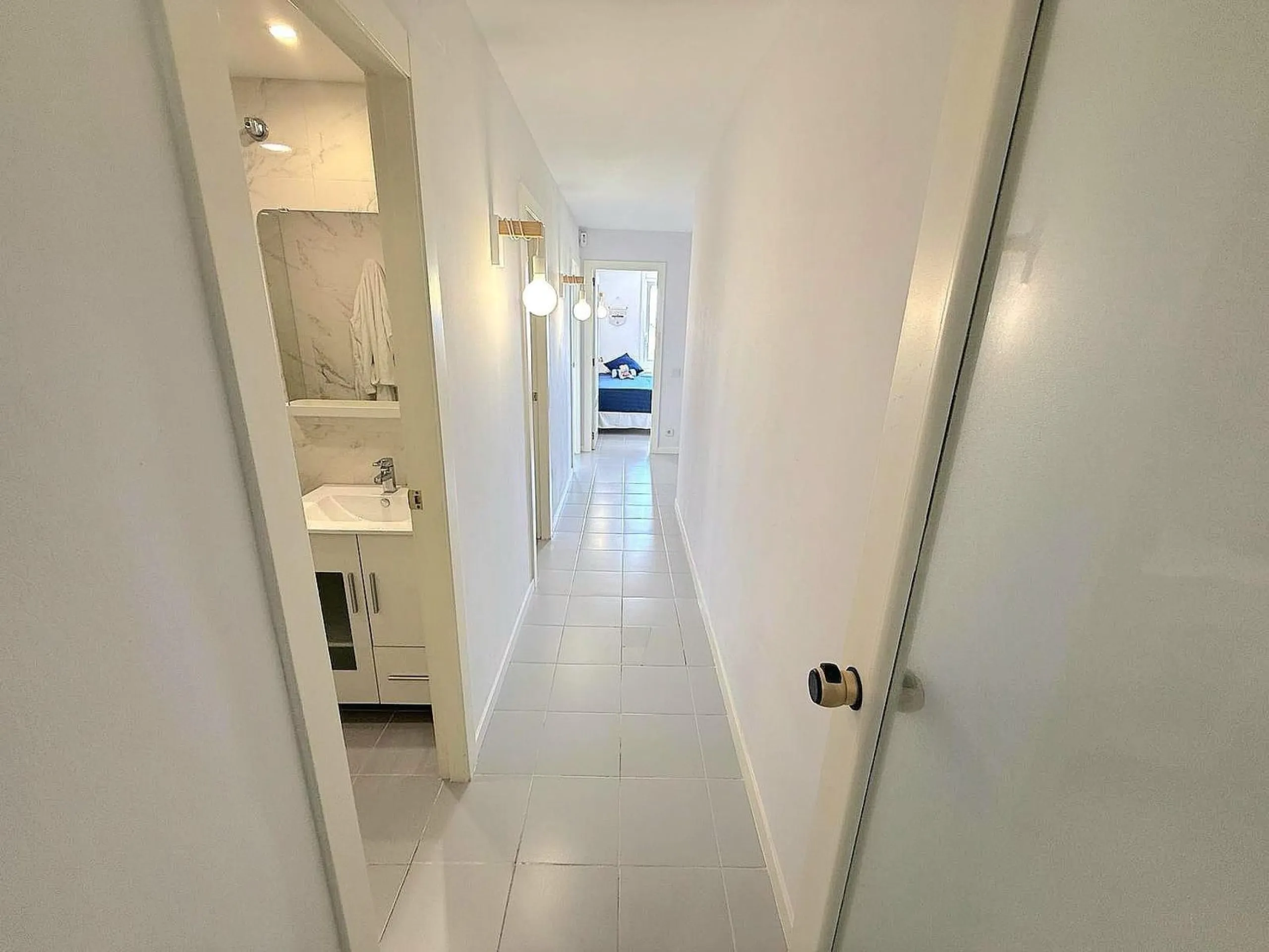 Exclusivo apartamento reformado en primera línea de mar en Calafell