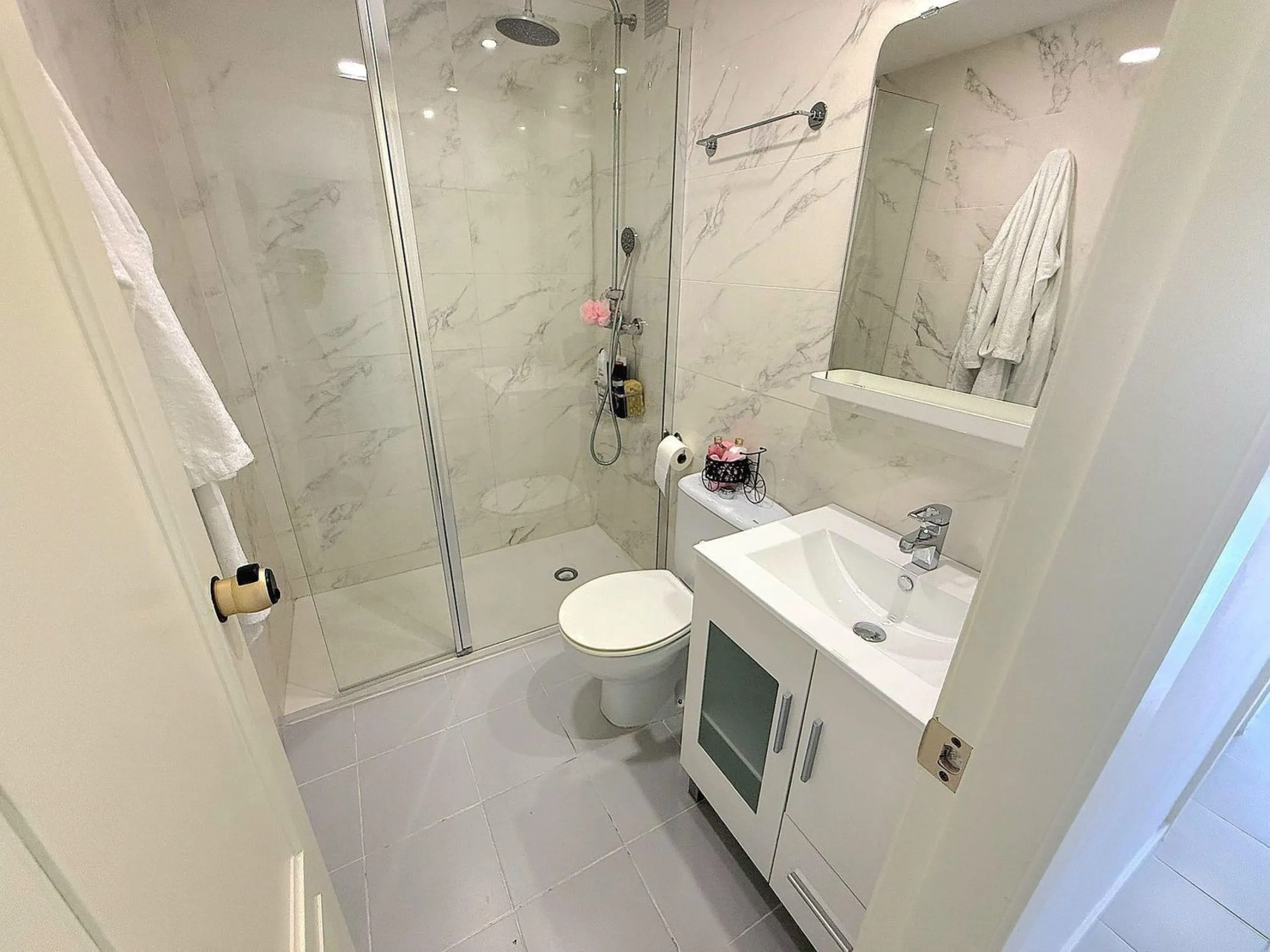 Exclusivo apartamento reformado en primera línea de mar en Calafell