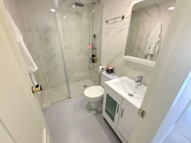 Exclusivo apartamento reformado en primera línea de mar en Calafell