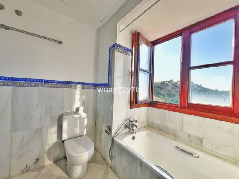 Elegant Corner Townhouse in La Heredia de Monte Mayor — Uninterrupted Sea Views & Complete Privacy