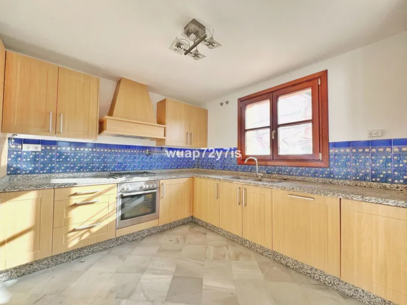 Elegant Corner Townhouse in La Heredia de Monte Mayor — Uninterrupted Sea Views & Complete Privacy