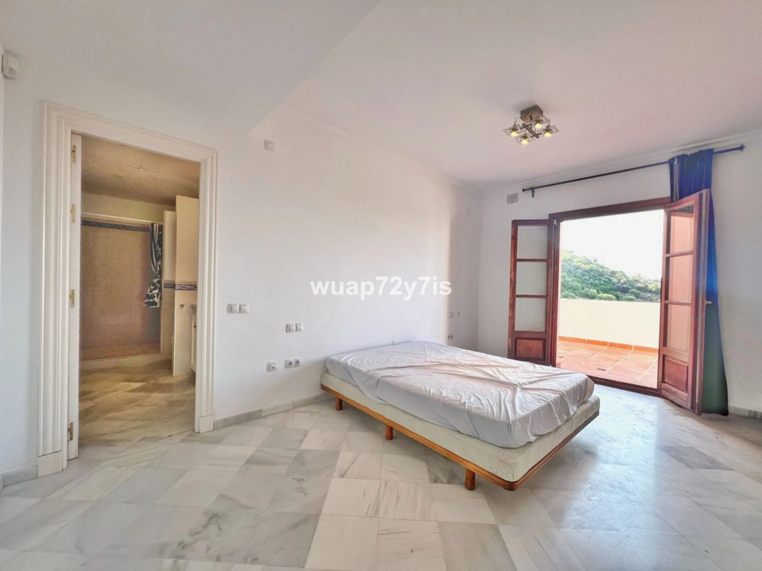 Elegant Corner Townhouse in La Heredia de Monte Mayor — Uninterrupted Sea Views & Complete Privacy