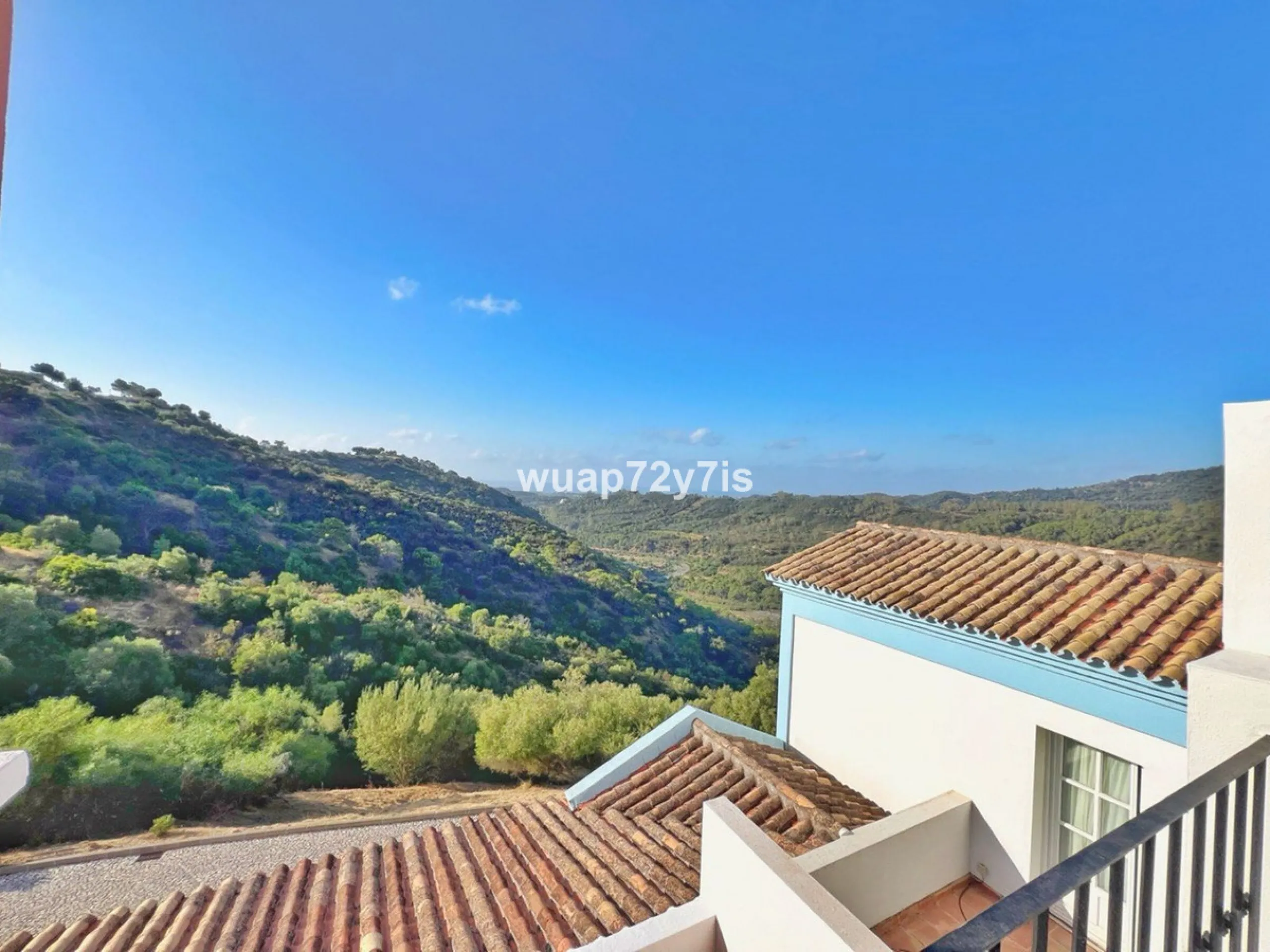 Elegant Corner Townhouse in La Heredia de Monte Mayor — Uninterrupted Sea Views & Complete Privacy