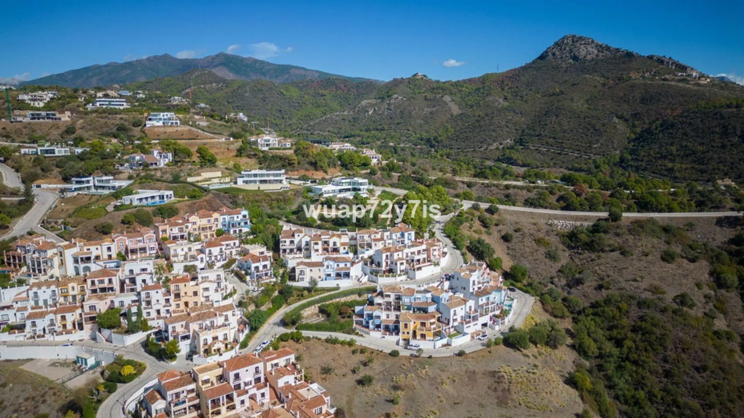 Elegant Corner Townhouse in La Heredia de Monte Mayor — Uninterrupted Sea Views & Complete Privacy