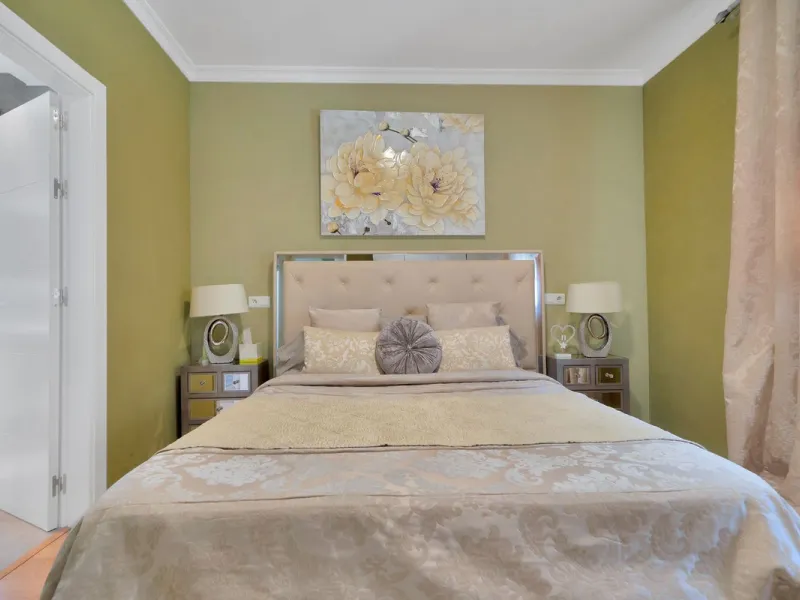 Located in the peaceful and sought-after area of Buenas Noches, just 2 minutes from the beach, this stunning property has been fully renovated using high-quality materials and refined contemporary design. Ideal as a family home or a second residence, it o