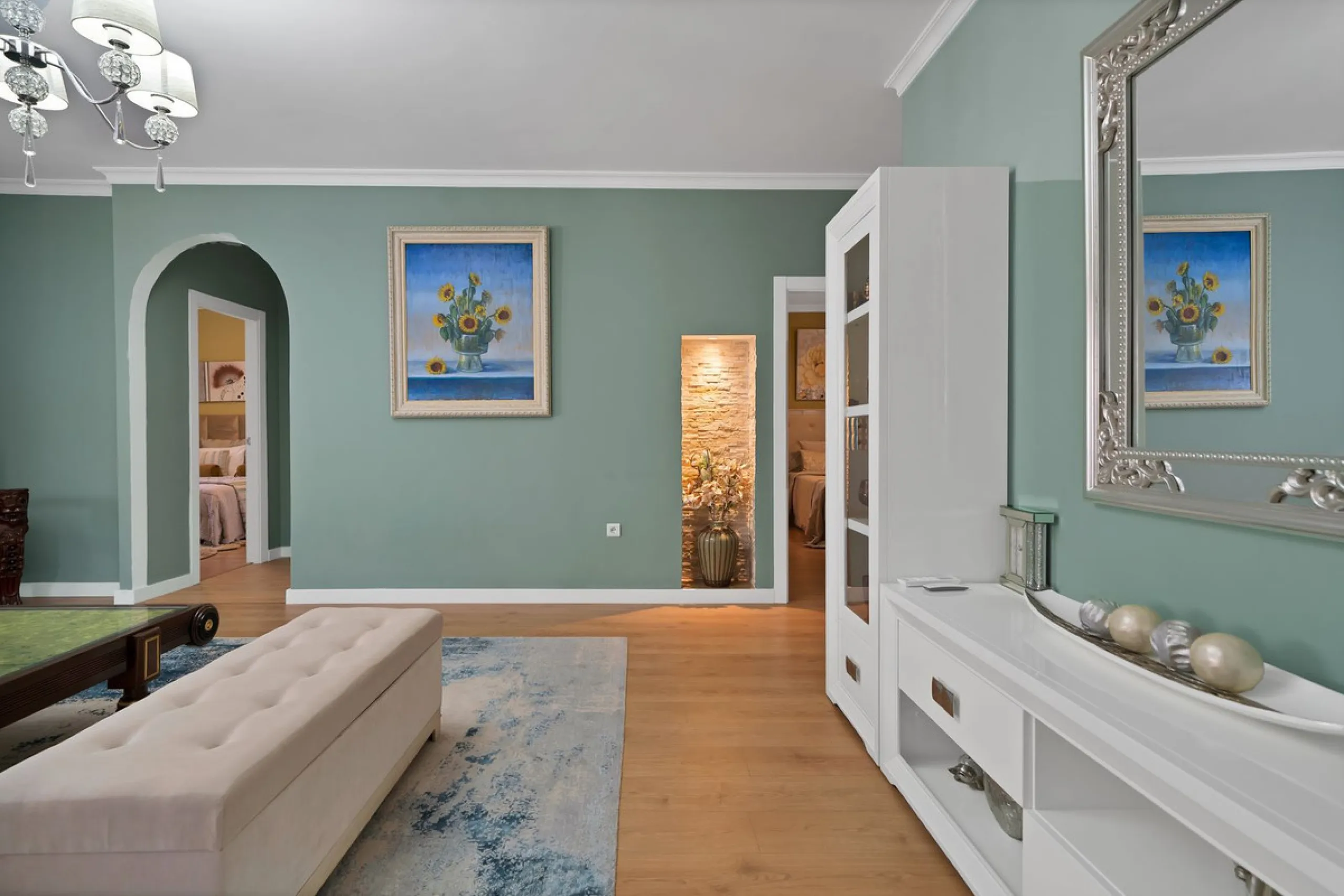 Located in the peaceful and sought-after area of Buenas Noches, just 2 minutes from the beach, this stunning property has been fully renovated using high-quality materials and refined contemporary design. Ideal as a family home or a second residence, it o
