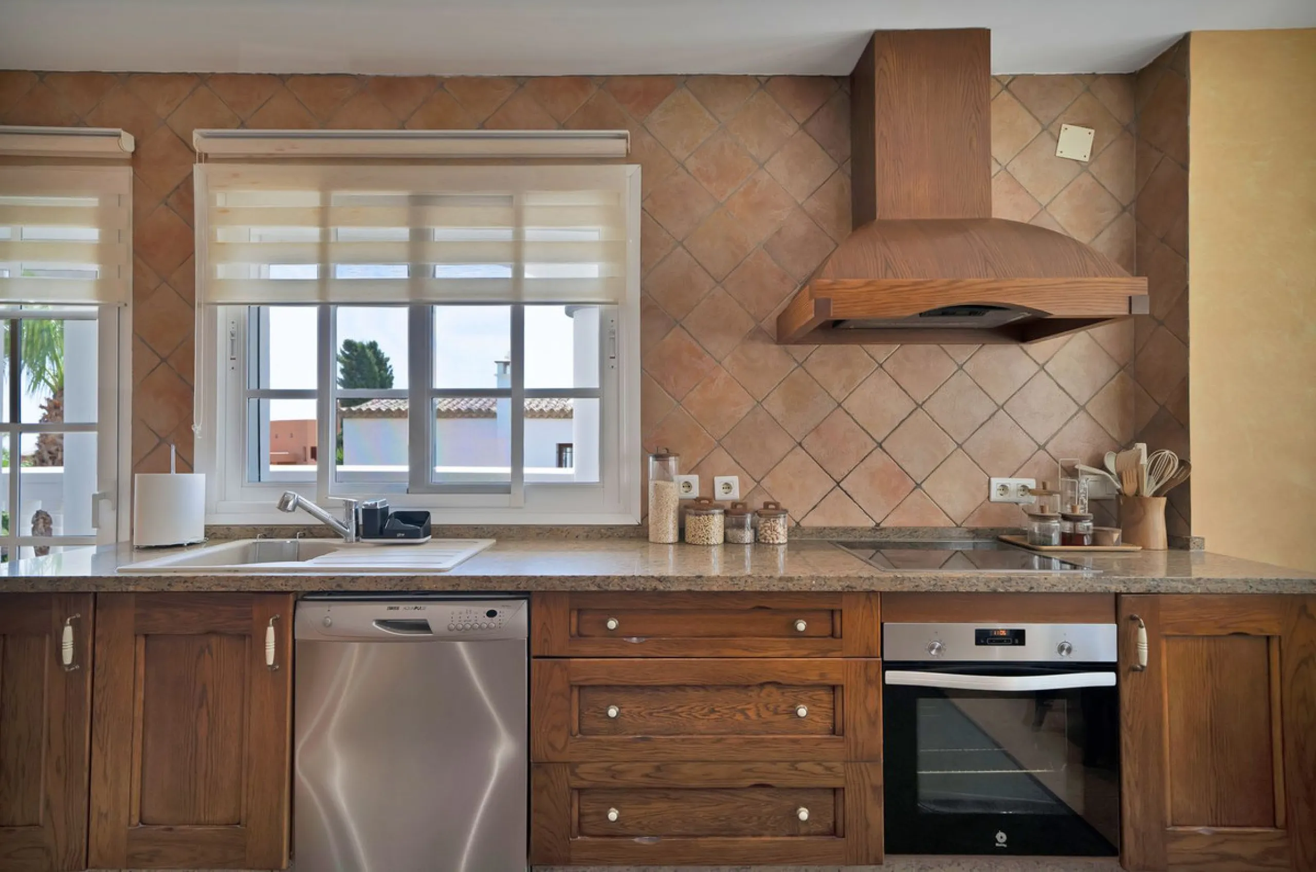 Located in the peaceful and sought-after area of Buenas Noches, just 2 minutes from the beach, this stunning property has been fully renovated using high-quality materials and refined contemporary design. Ideal as a family home or a second residence, it o