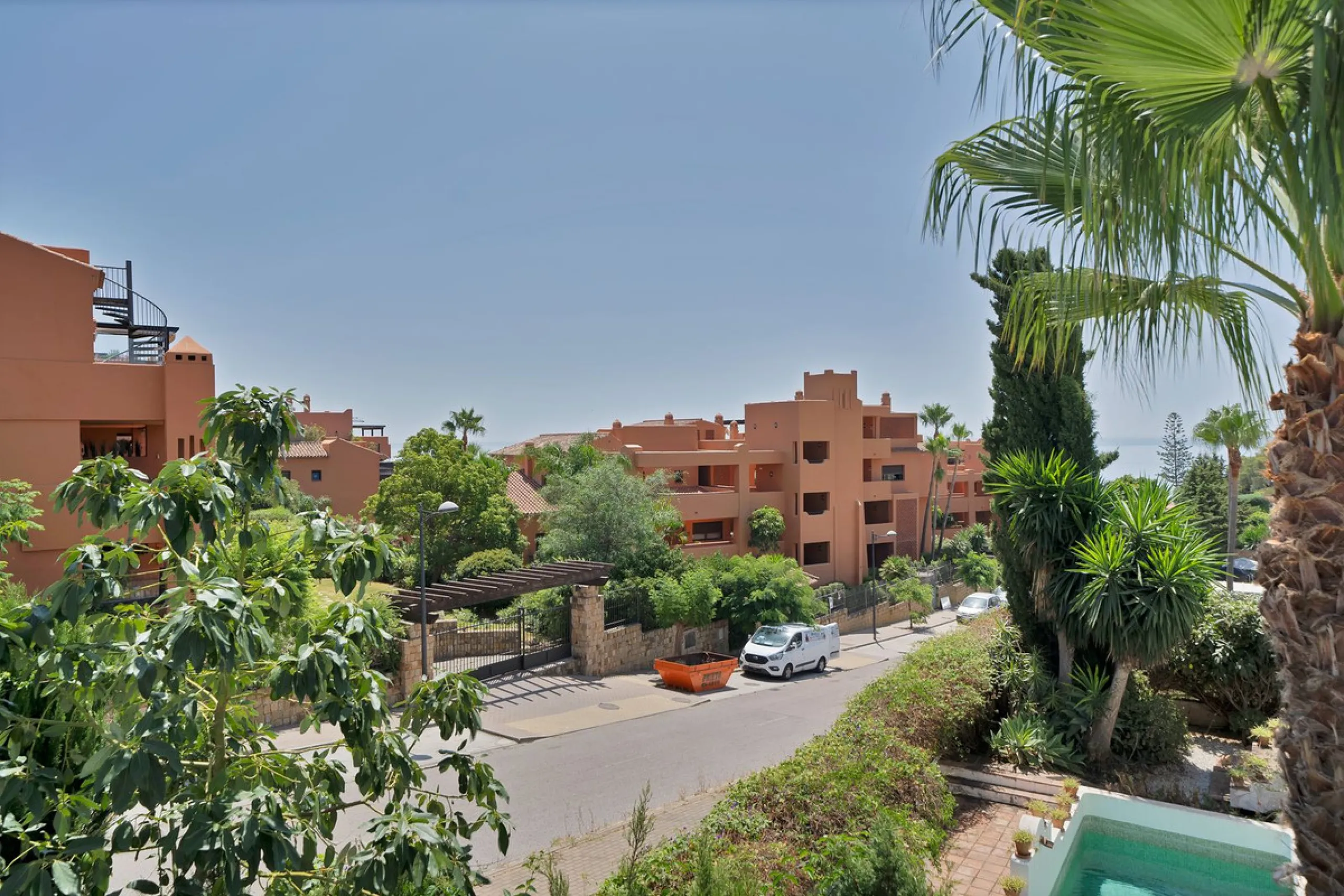 Located in the peaceful and sought-after area of Buenas Noches, just 2 minutes from the beach, this stunning property has been fully renovated using high-quality materials and refined contemporary design. Ideal as a family home or a second residence, it o