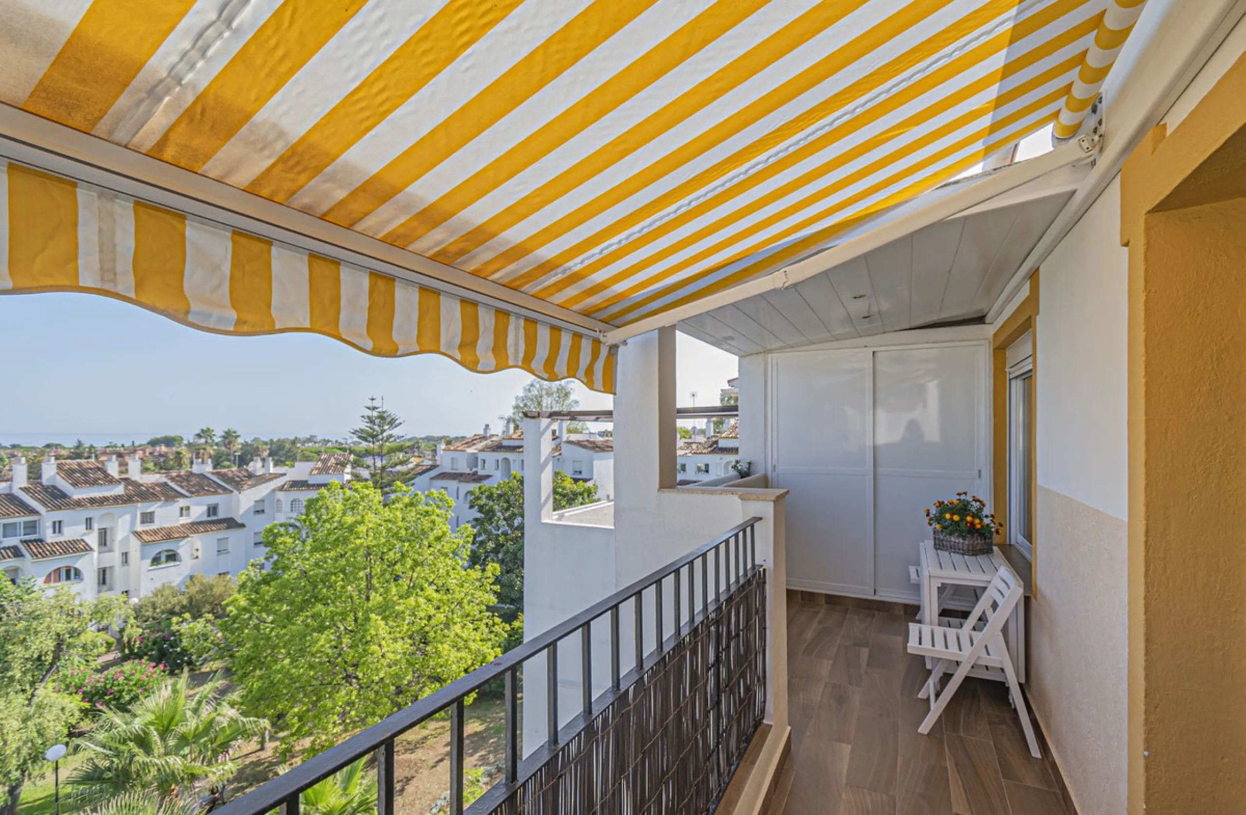 PENTHOUSE WITH SEA VIEWS