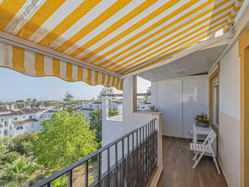 PENTHOUSE WITH SEA VIEWS