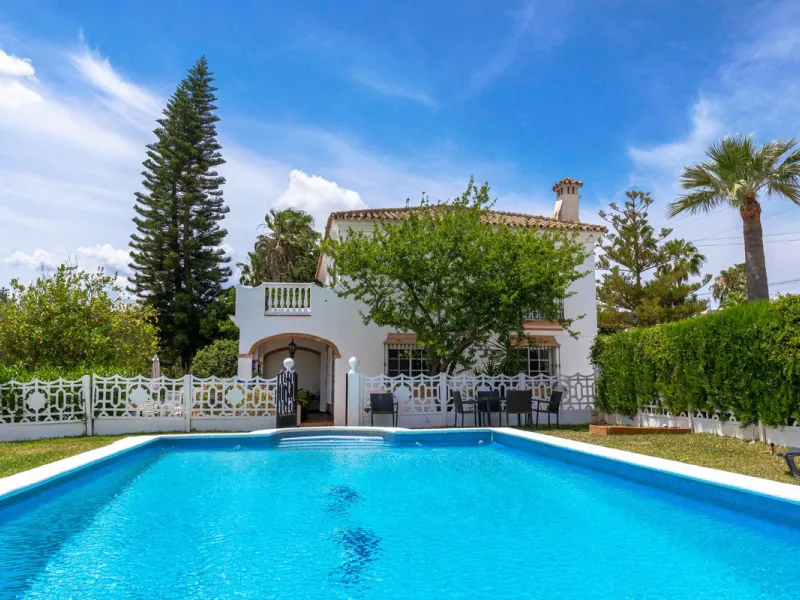 Stunning Rural Finca Retreat in Alhaurín de la Torre: A Slice of Andalusian Paradise