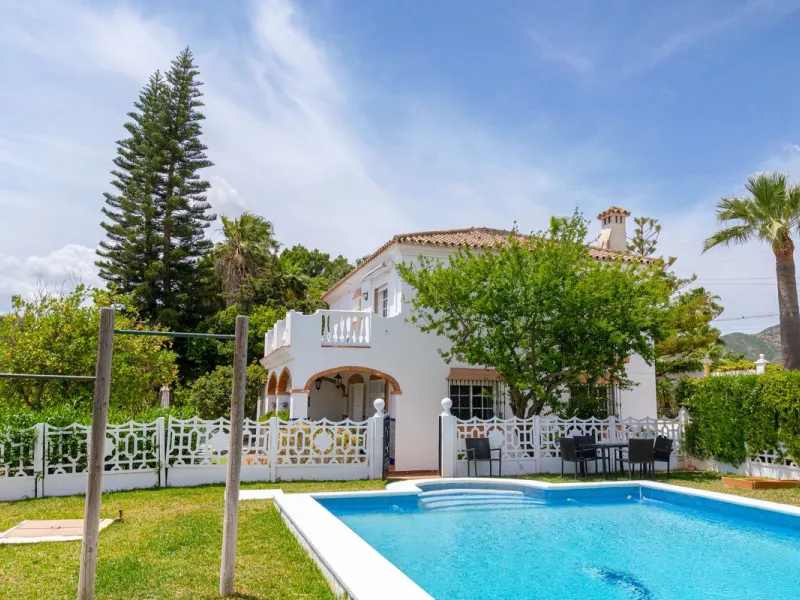 Stunning Rural Finca Retreat in Alhaurín de la Torre: A Slice of Andalusian Paradise