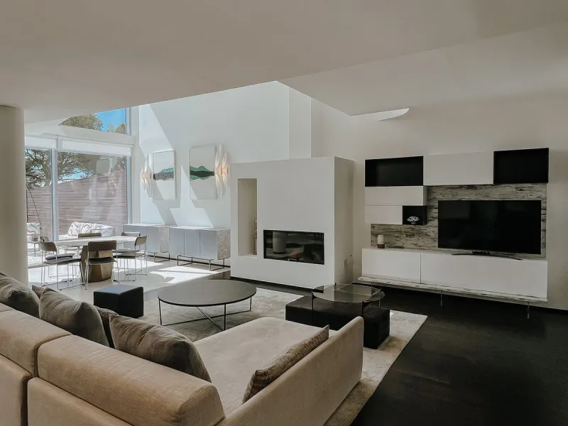House - Townhouse в продаже в Marbella, Málaga. В доме 3 спален и 4 ванных комнат. Площадь дома 480 м²