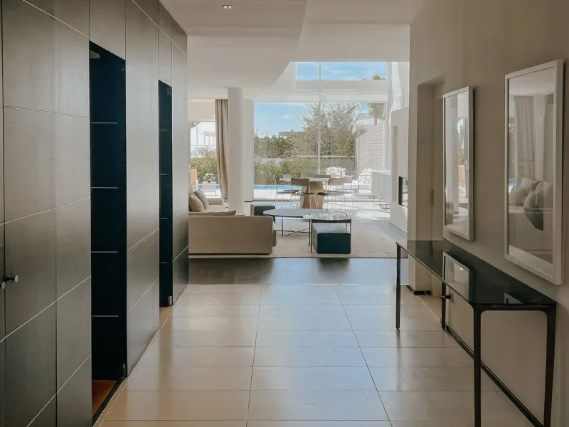 House - Townhouse в продаже в Marbella, Málaga. В доме 3 спален и 4 ванных комнат. Площадь дома 480 м²