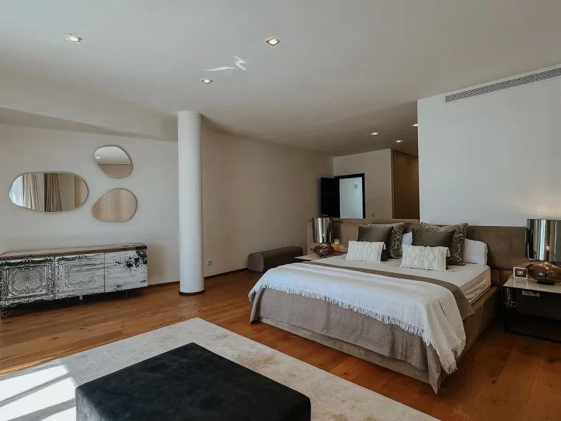 House - Townhouse в продаже в Marbella, Málaga. В доме 3 спален и 4 ванных комнат. Площадь дома 480 м²