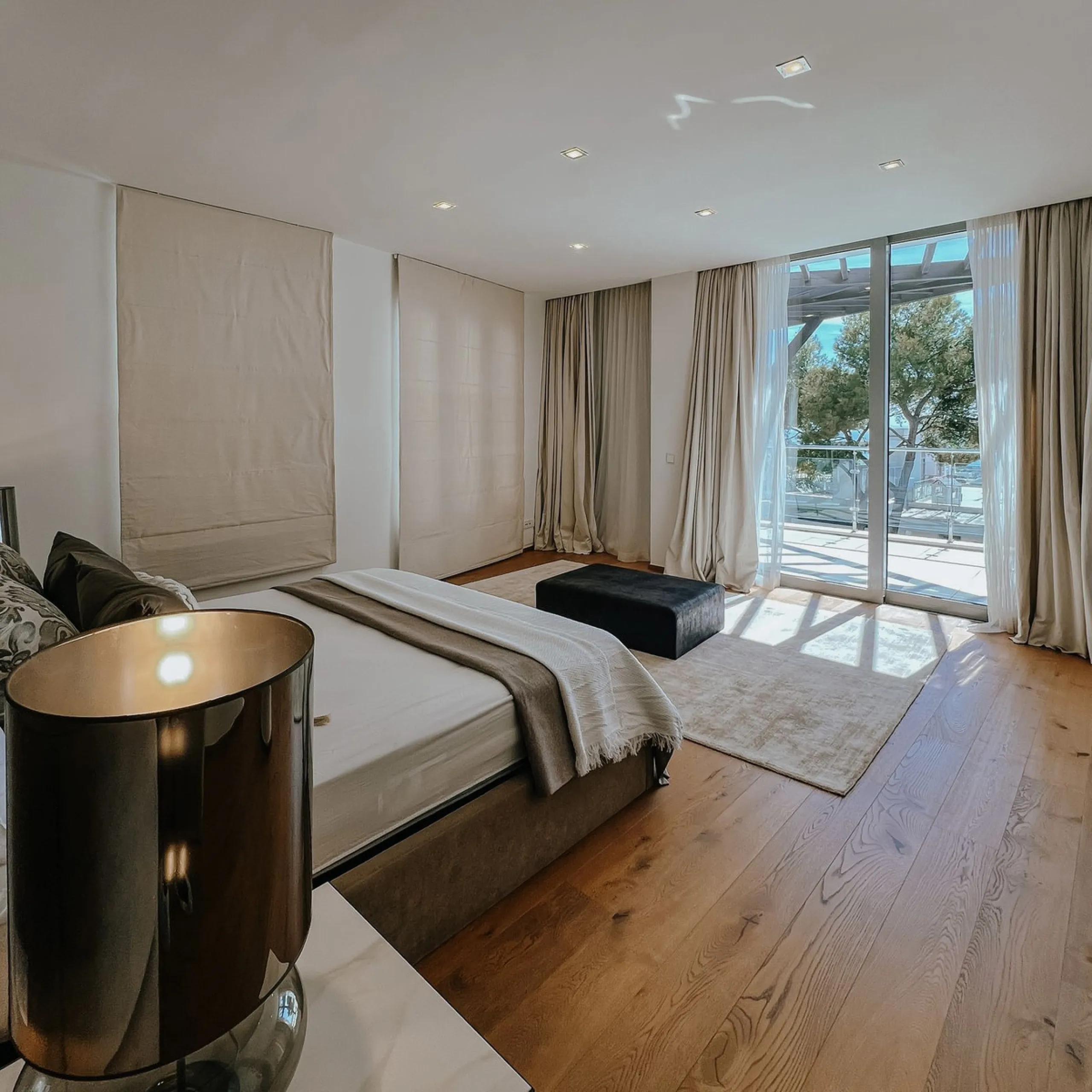 House - Townhouse в продаже в Marbella, Málaga. В доме 3 спален и 4 ванных комнат. Площадь дома 480 м²