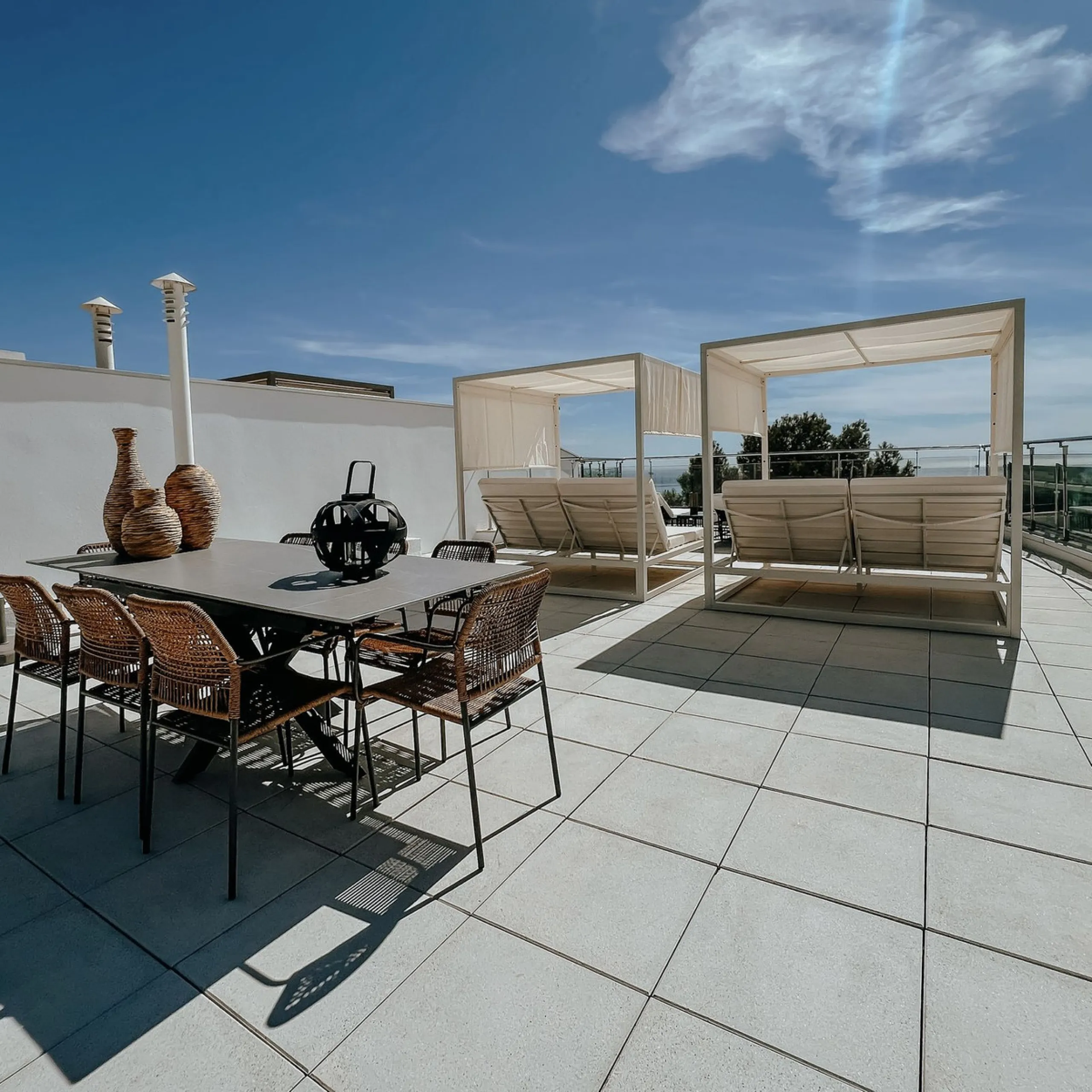 House - Townhouse в продаже в Marbella, Málaga. В доме 3 спален и 4 ванных комнат. Площадь дома 480 м²