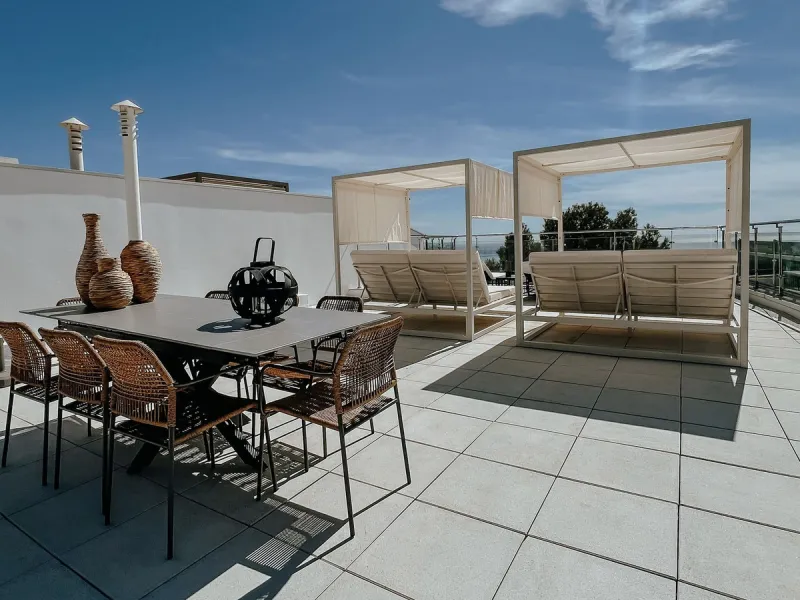 House - Townhouse в продаже в Marbella, Málaga. В доме 3 спален и 4 ванных комнат. Площадь дома 480 м²