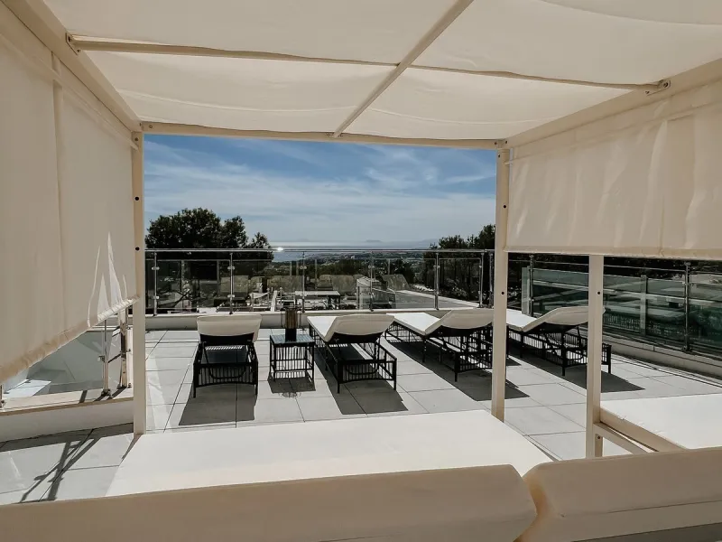 House - Townhouse в продаже в Marbella, Málaga. В доме 3 спален и 4 ванных комнат. Площадь дома 480 м²