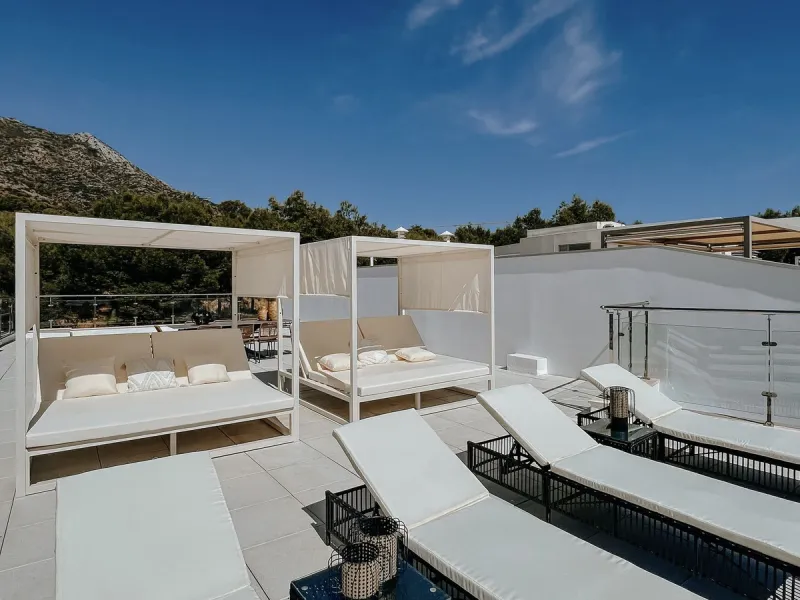 House - Townhouse в продаже в Marbella, Málaga. В доме 3 спален и 4 ванных комнат. Площадь дома 480 м²