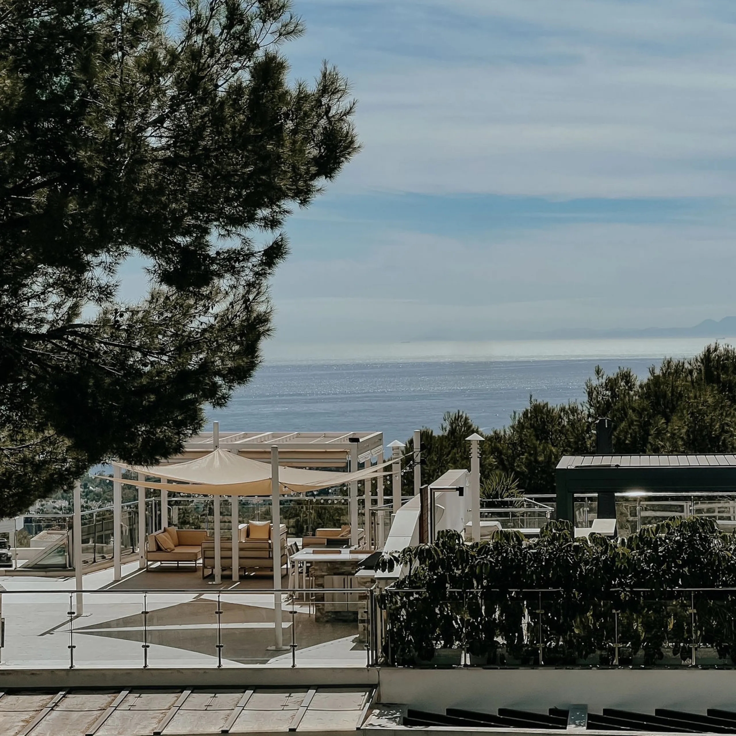 House - Townhouse в продаже в Marbella, Málaga. В доме 3 спален и 4 ванных комнат. Площадь дома 480 м²