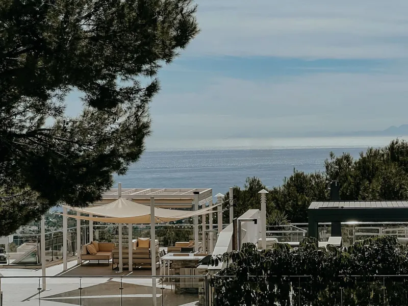 House - Townhouse в продаже в Marbella, Málaga. В доме 3 спален и 4 ванных комнат. Площадь дома 480 м²