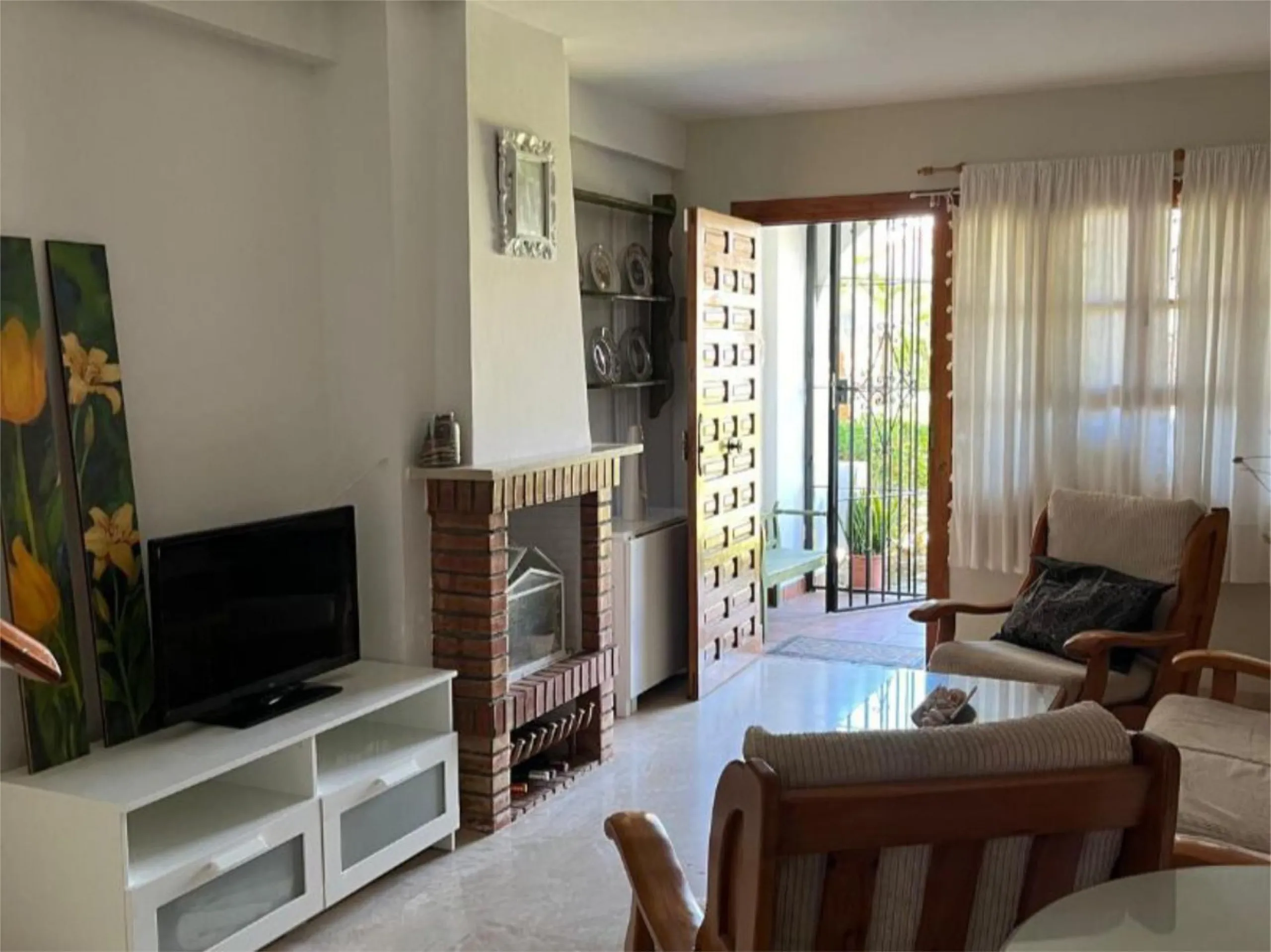 House - Townhouse в продаже в Mijas, Málaga. В доме 4 спален и 1 ванных комнат. Площадь дома 125 м²