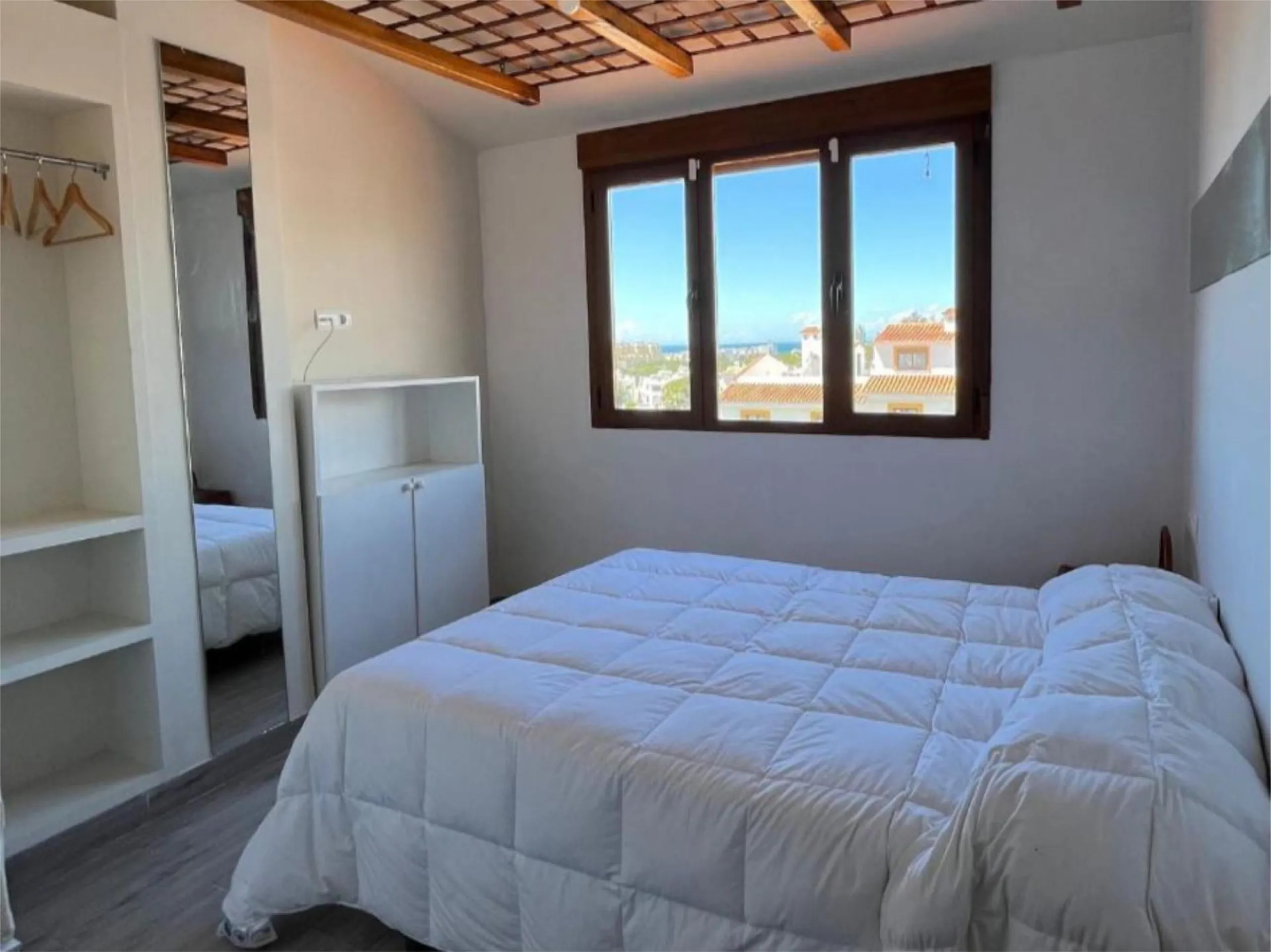 House - Townhouse в продаже в Mijas, Málaga. В доме 4 спален и 1 ванных комнат. Площадь дома 125 м²