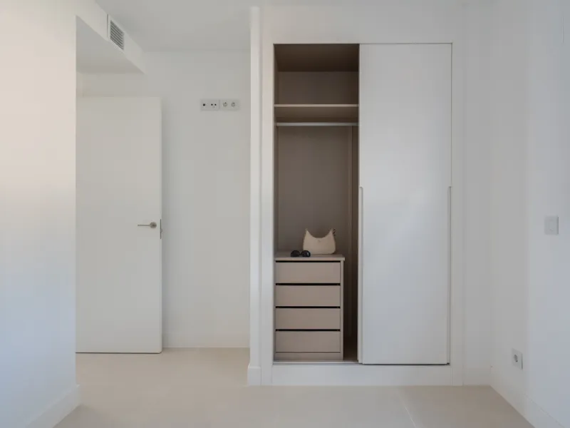 Apartment - Middle Floor Apartment в продаже в Fuengirola, Málaga. В доме 2 спален и 2 ванных комнат. Площадь дома 83 м²