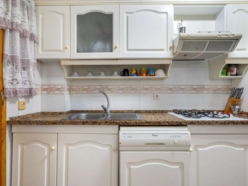 Ground-floor beachfront apartment with pool and parking in Calafell