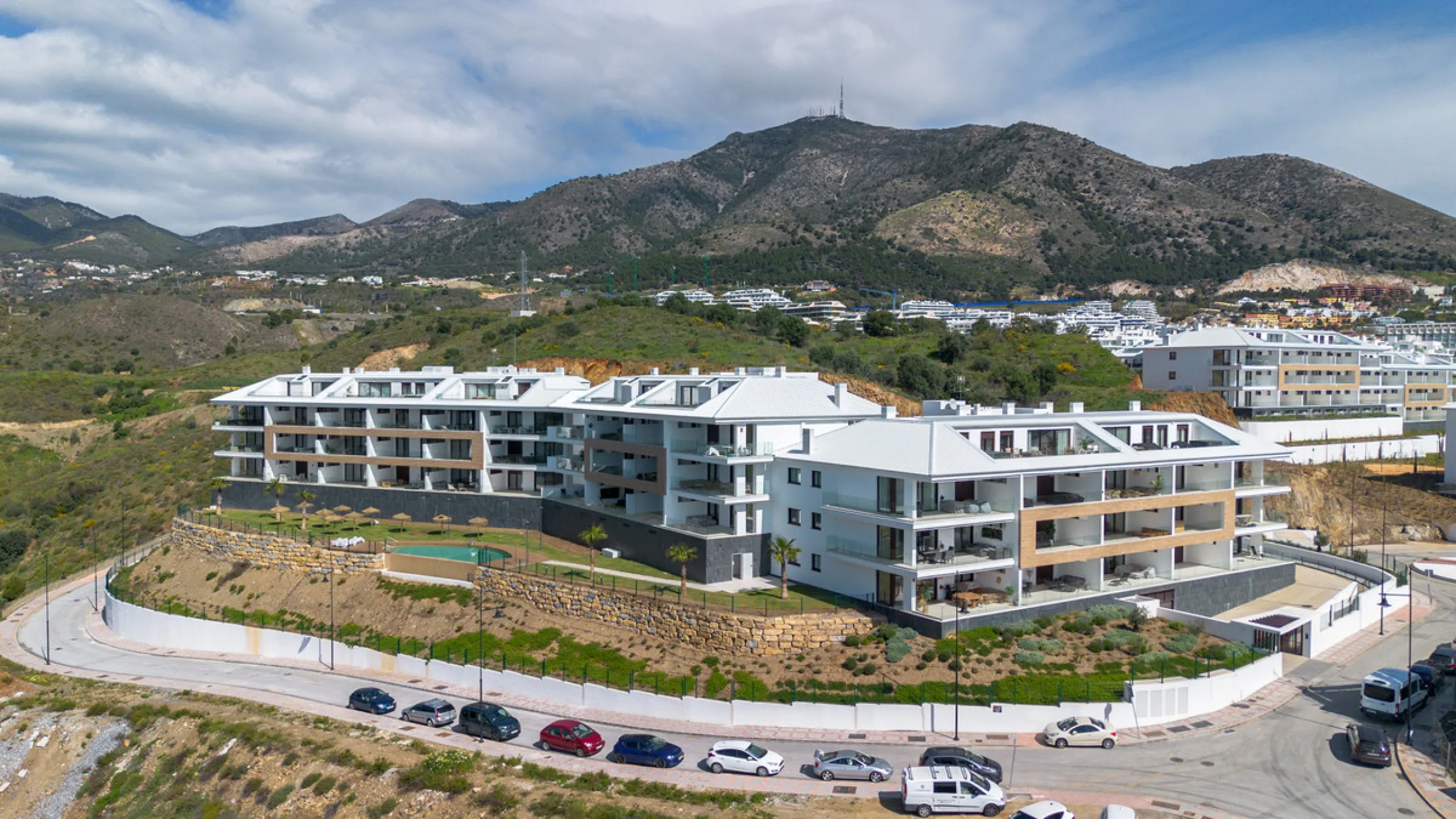 Apartment - Middle Floor Apartment в продаже в Fuengirola, Málaga. В доме 2 спален и 2 ванных комнат. Площадь дома 83 м²