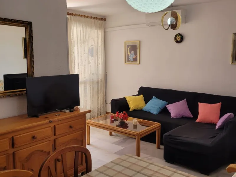 Apartment - Ground Floor Apartment в продаже в Torremolinos, Málaga. В доме 3 спален и 2 ванных комнат. Площадь дома 80 м²