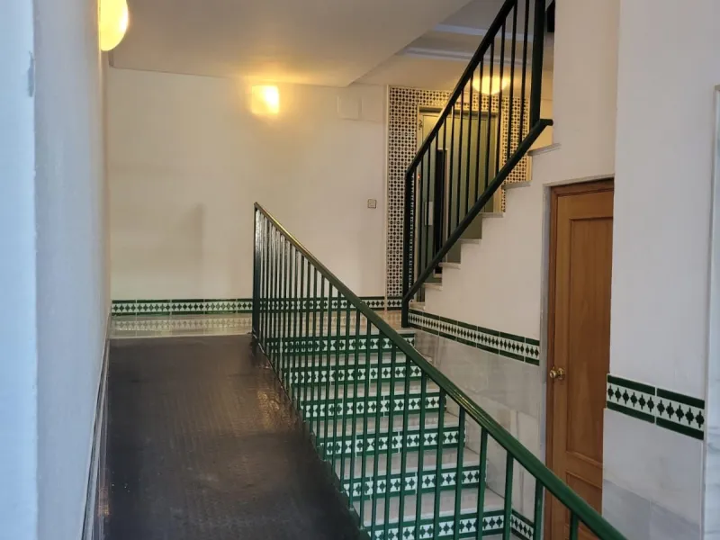 Apartment - Ground Floor Apartment в продаже в Torremolinos, Málaga. В доме 3 спален и 2 ванных комнат. Площадь дома 80 м²